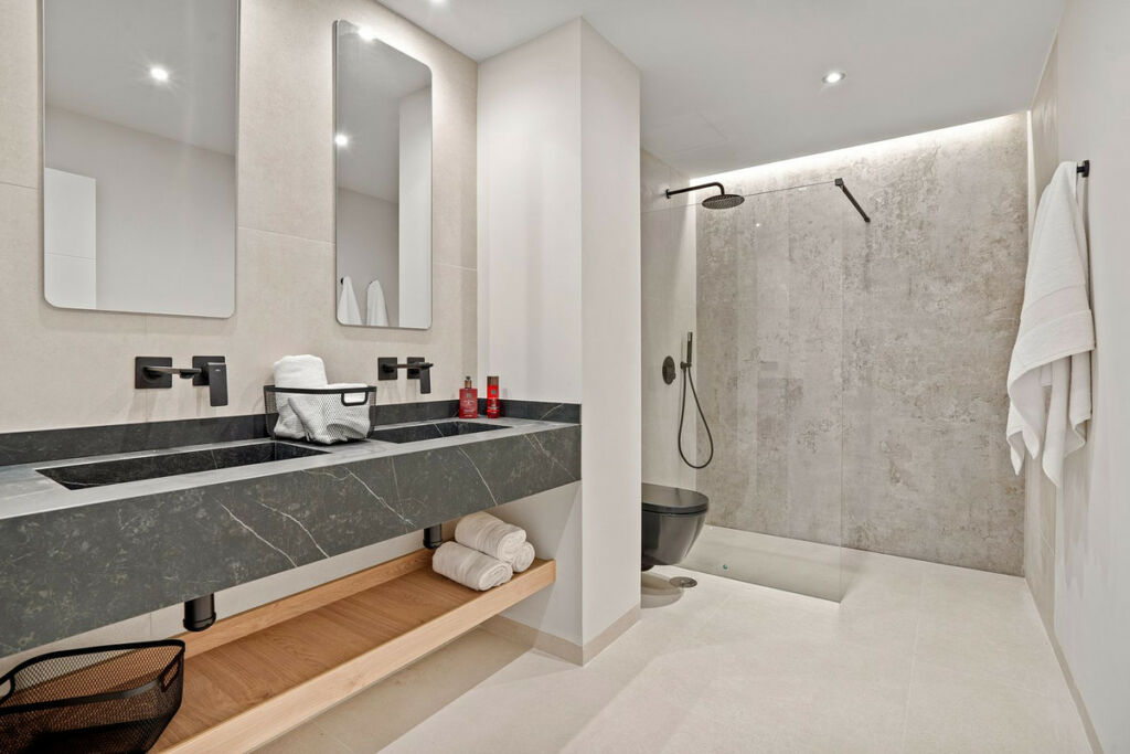 Penthouse Aloha Málaga - image 20