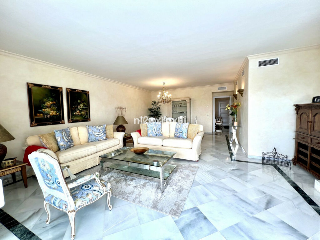 Middle Floor Apartment Bahía de Marbella Málaga - image 20