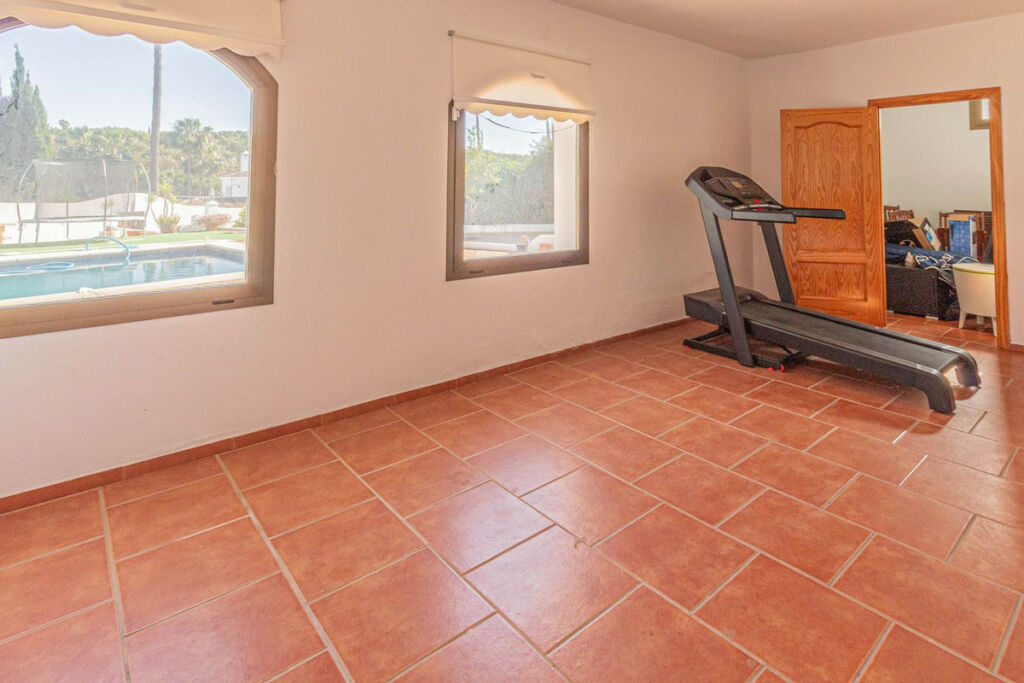 Detached Villa Sotogrande Cádiz - image 21