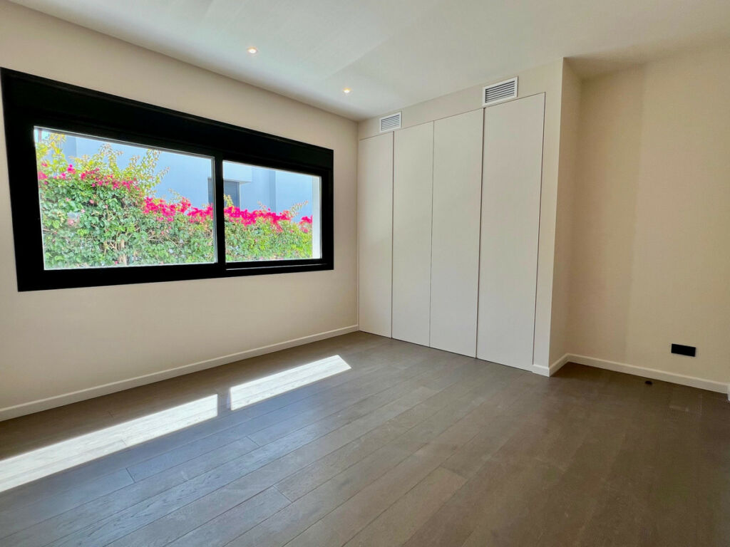Detached Villa Marbella Málaga - image 21