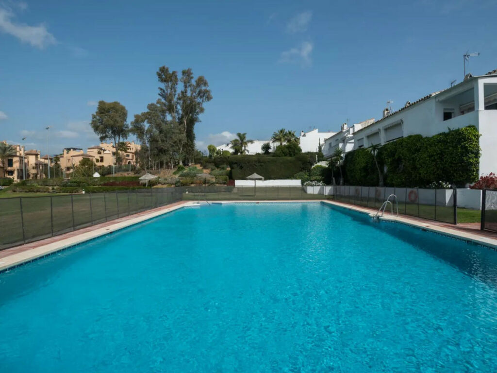 Townhouse Atalaya Málaga - image 21