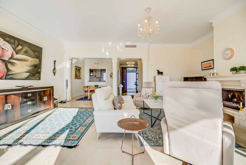 Townhouse Artola Málaga - image 21
