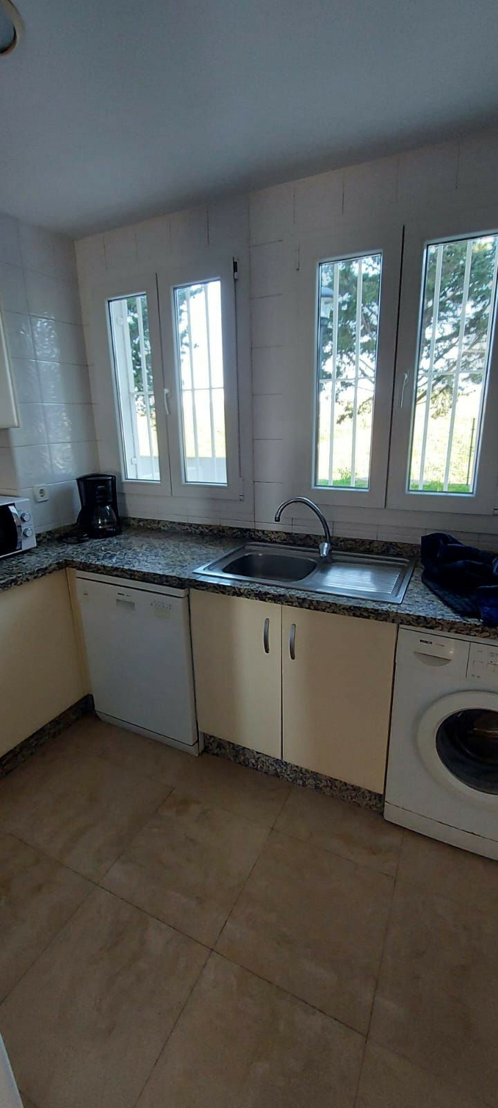 Middle Floor Apartment Manilva Málaga - image 19