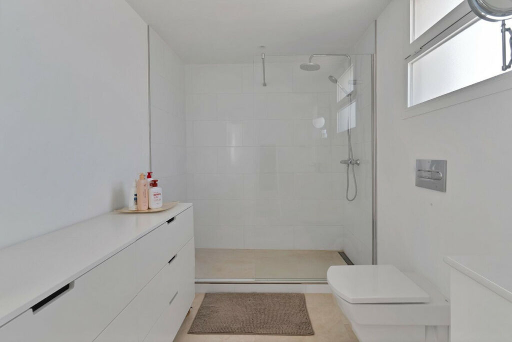 Penthouse Calahonda Málaga - image 22
