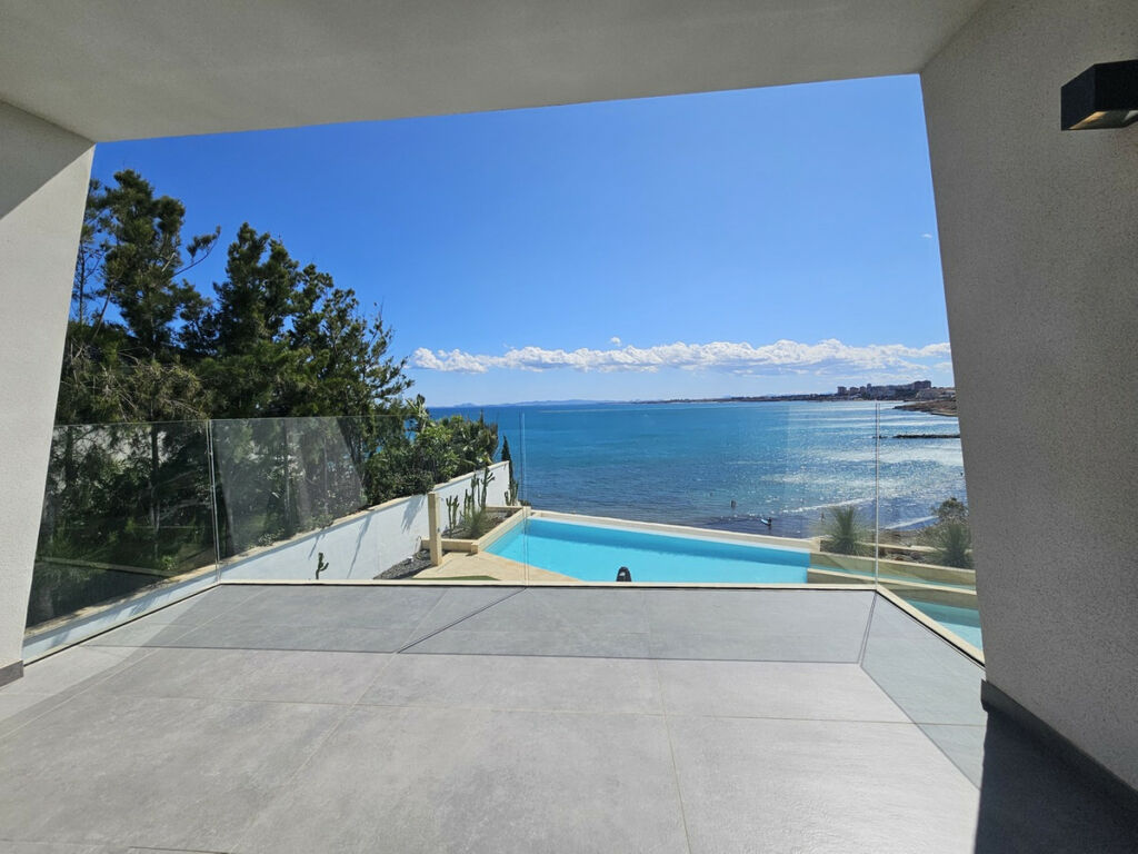 Detached Villa Cabo Roig Alicante - image 24