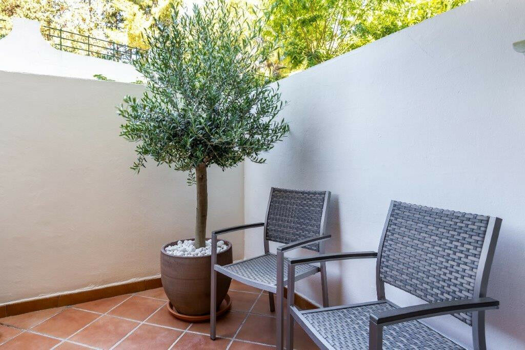 Middle Floor Apartment Nueva Andalucía Málaga - image 21