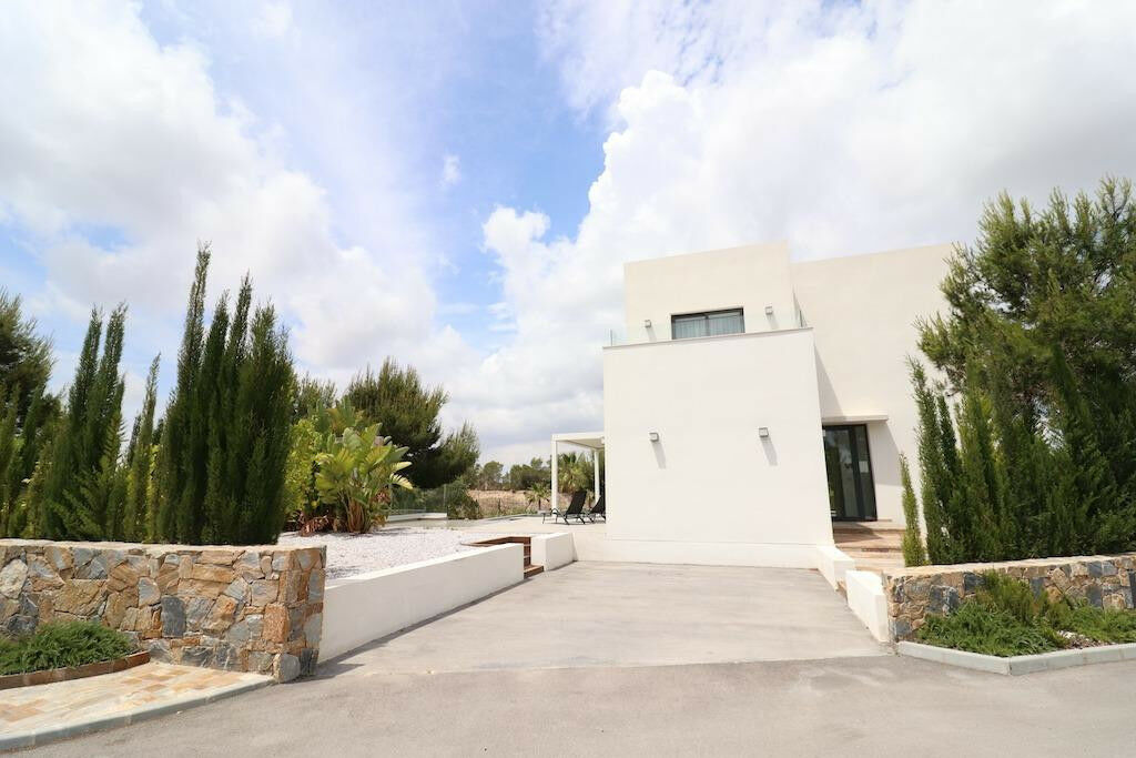 Detached Villa Campoamor Alicante - image 21