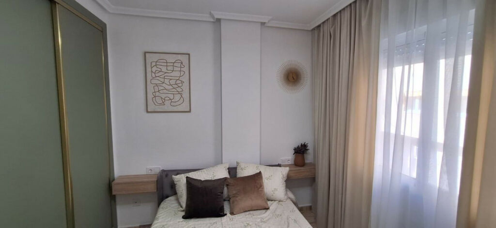 Middle Floor Apartment Torrevieja Alicante - image 20