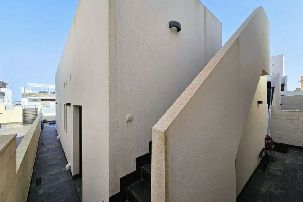 Detached Villa Villamartin Alicante - image 21