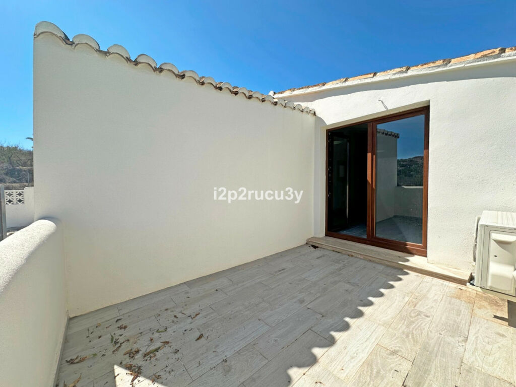 Detached Villa Moraira Alicante - image 21