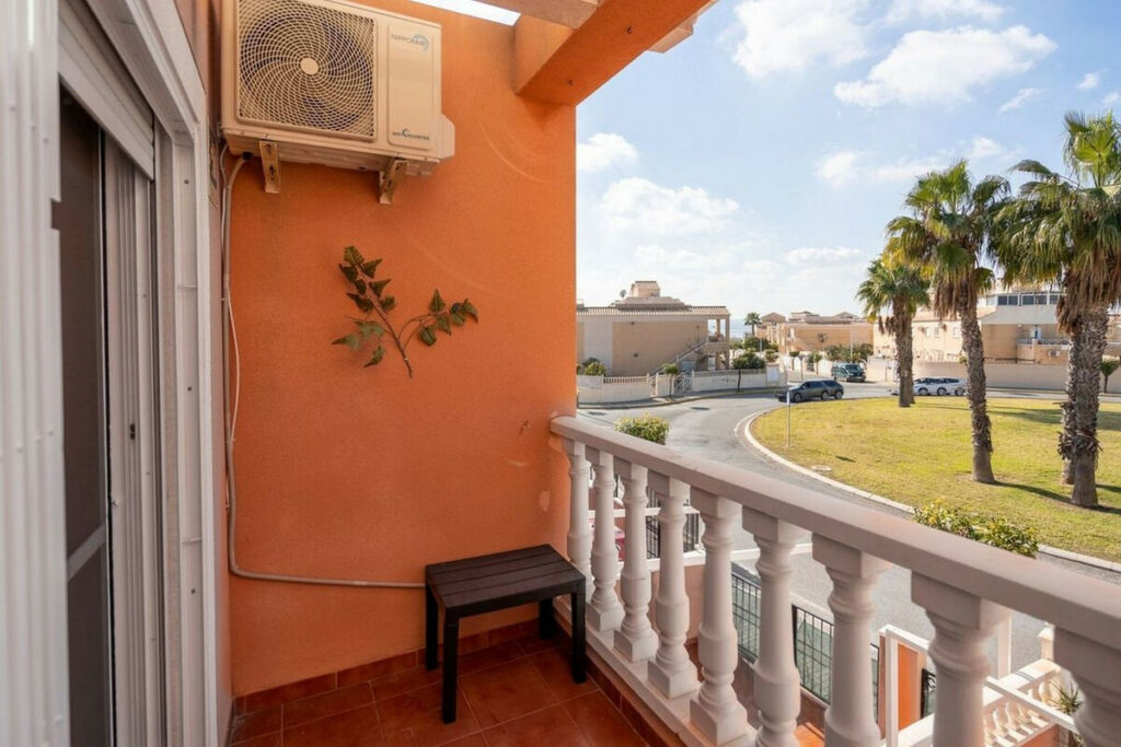 Townhouse Torrevieja Alicante - image 21