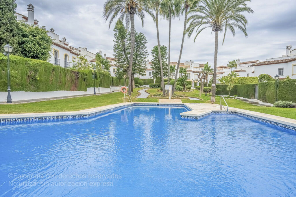 Townhouse New Golden Mile Málaga - image 21