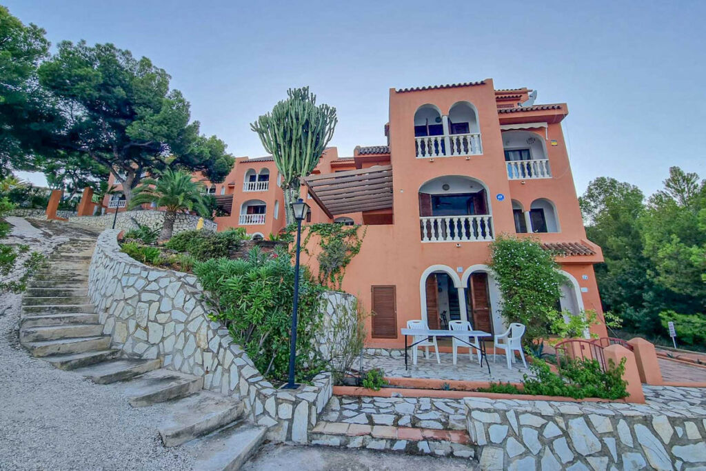 Townhouse Calpe Alicante - image 21
