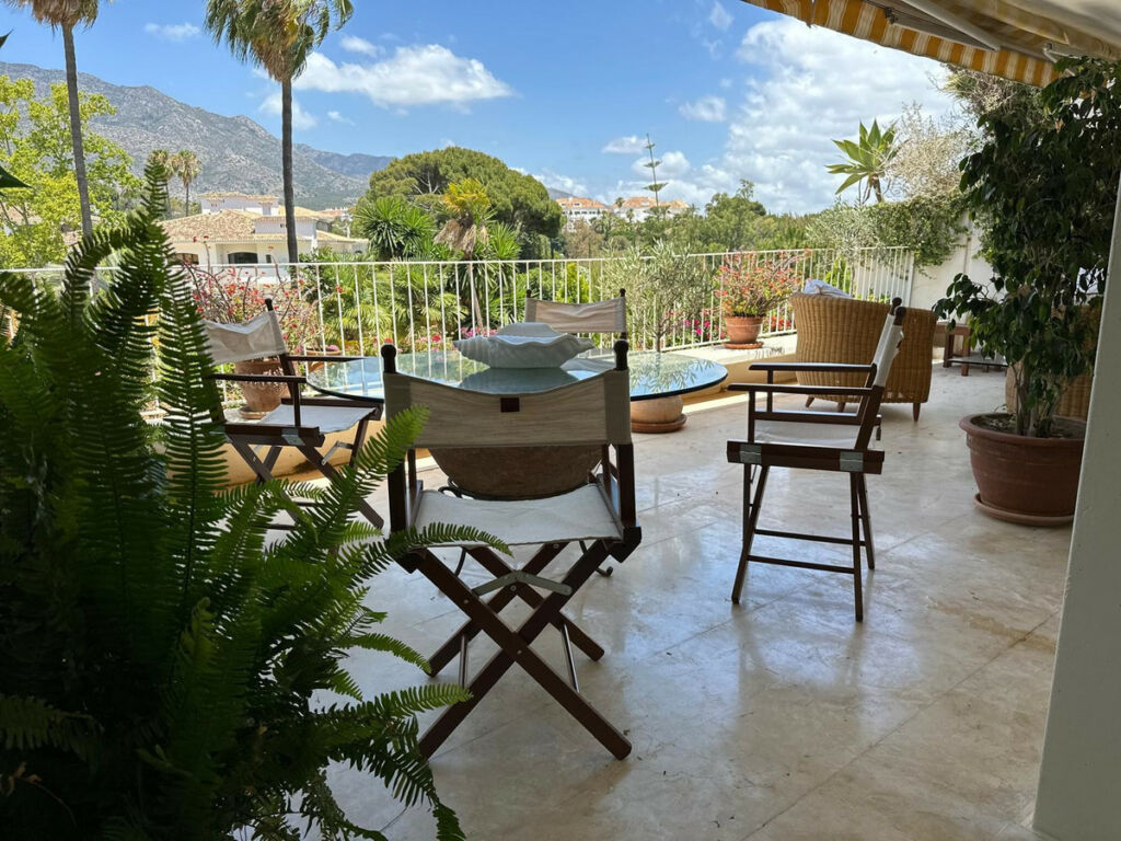 Middle Floor Apartment The Golden Mile Málaga - image 21