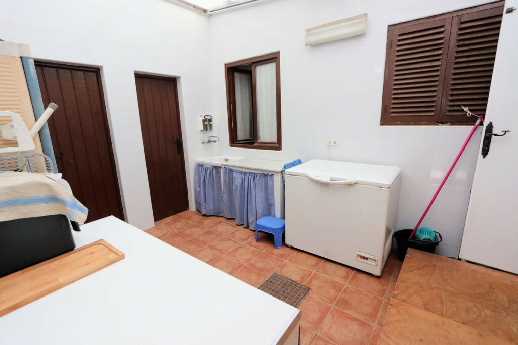 Detached Villa Cabo Roig Alicante - image 21
