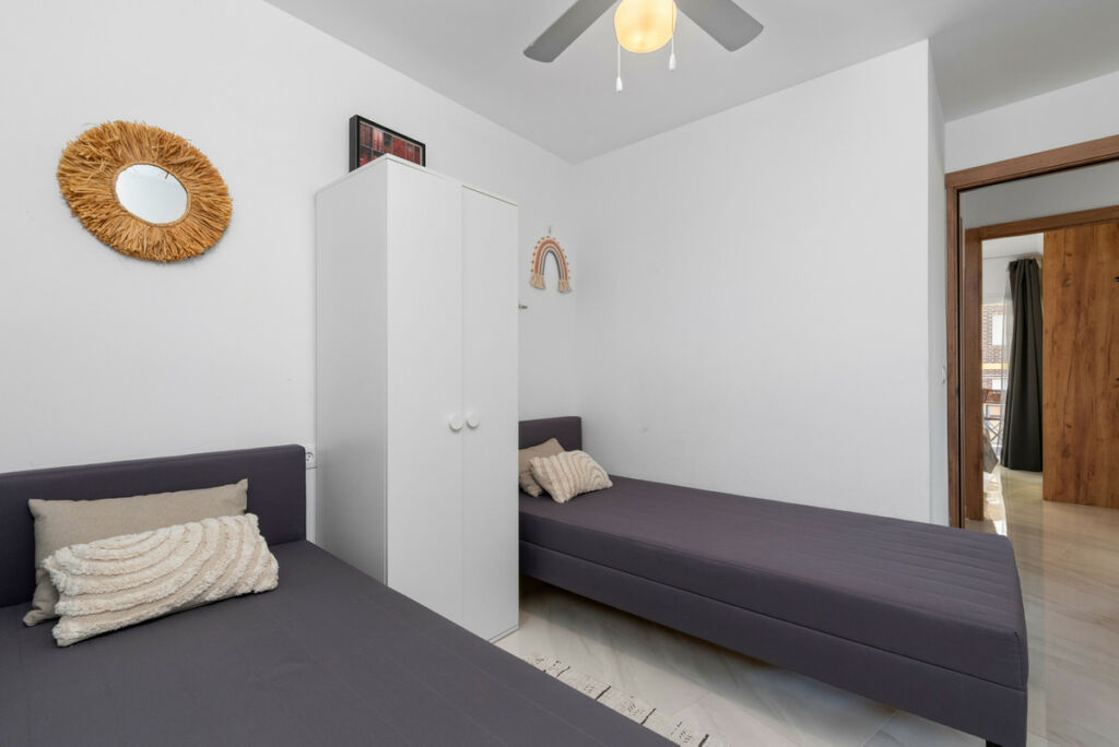 Middle Floor Apartment La Zenia Alicante - image 21