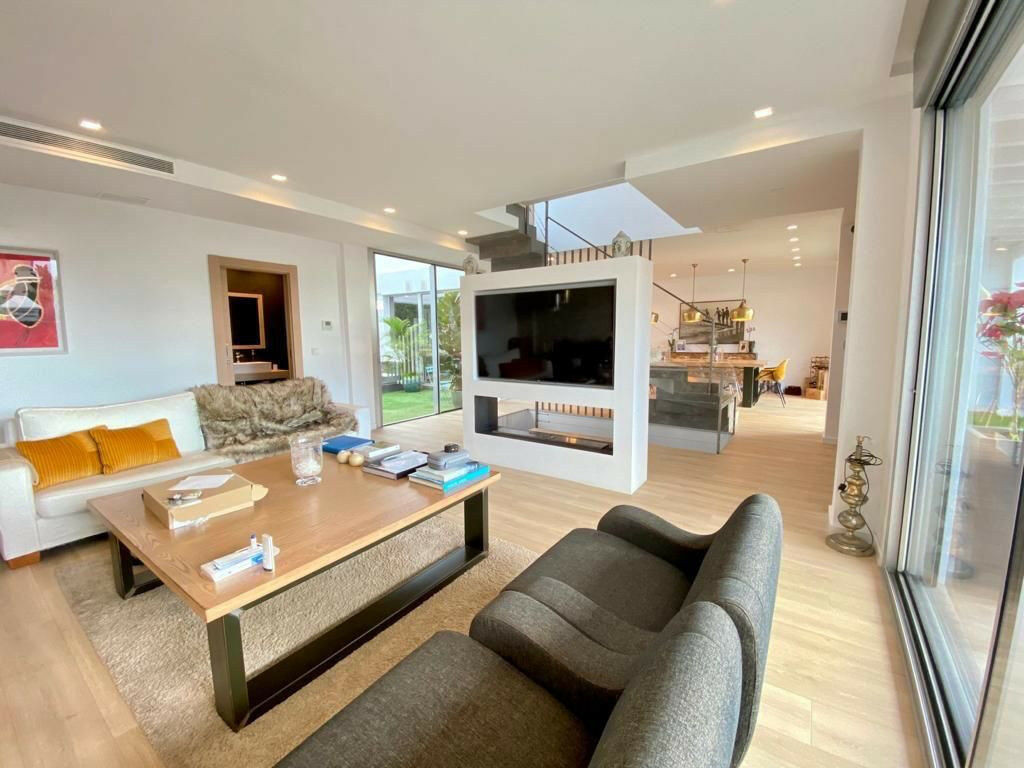 Detached Villa Marbella Málaga - image 21