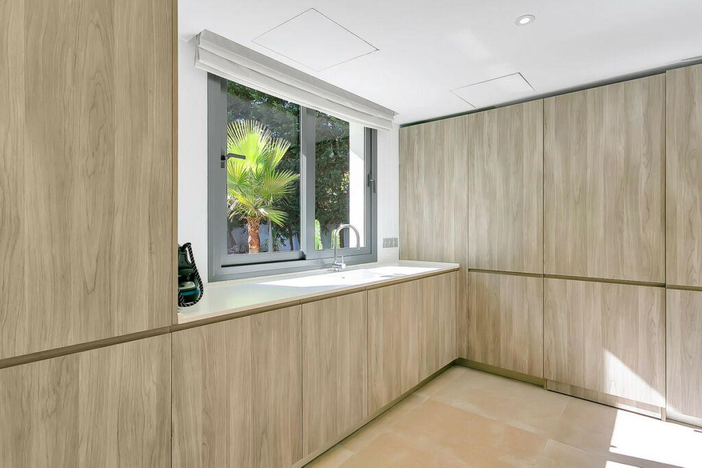 Detached Villa Cabopino Málaga - image 21