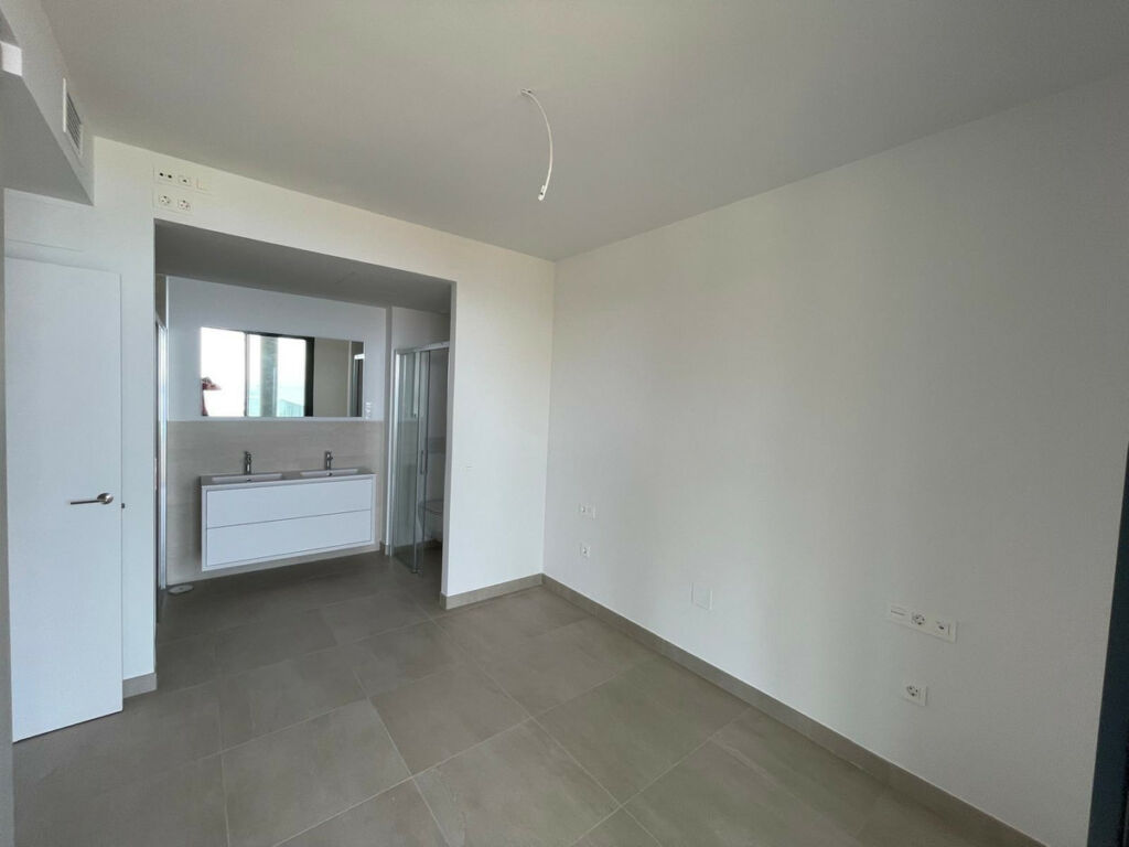 Middle Floor Apartment Carvajal Málaga - image 21