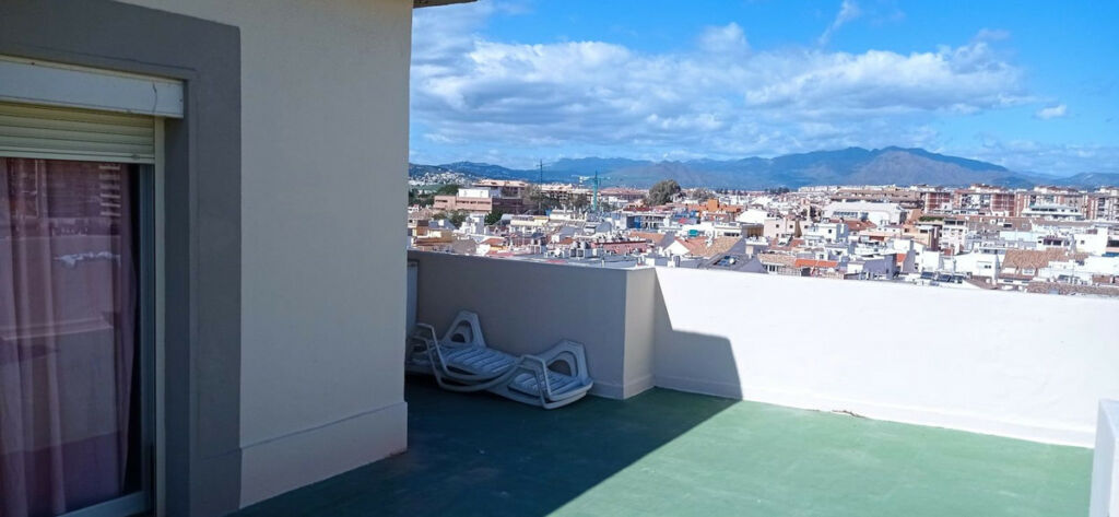 Penthouse Fuengirola Málaga - image 21