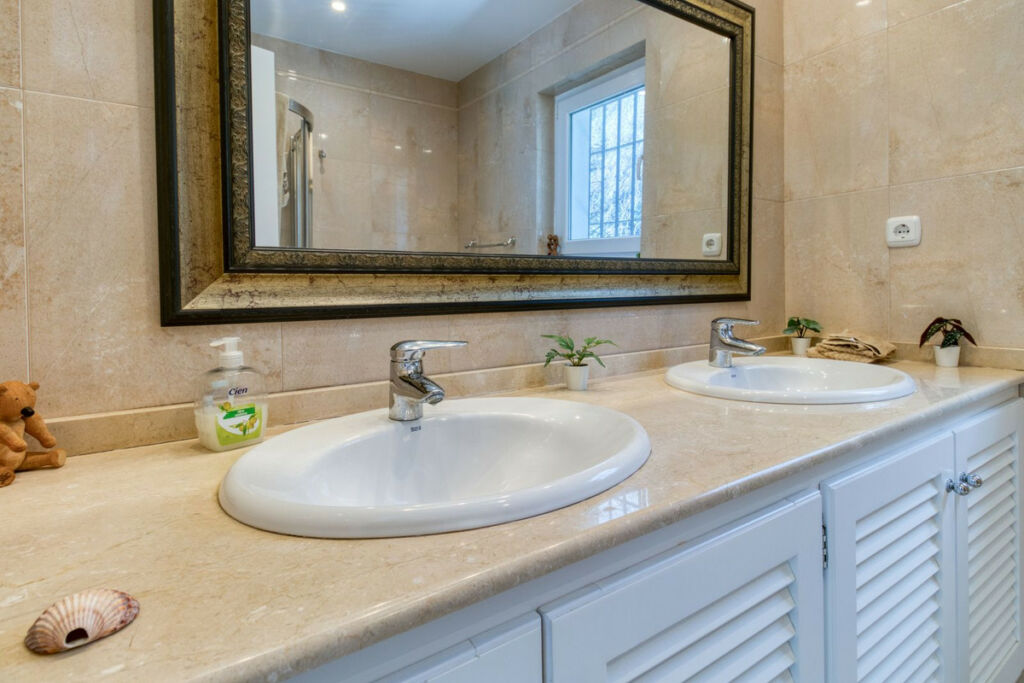 Detached Villa Mijas Málaga - image 20