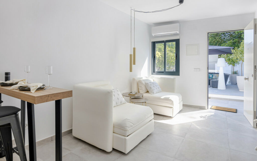 Detached Villa Nueva Andalucía Málaga - image 22