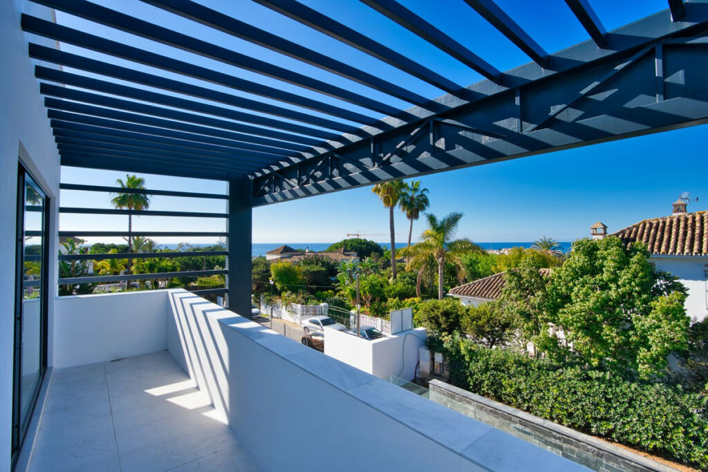 Detached Villa Marbesa Málaga - image 22