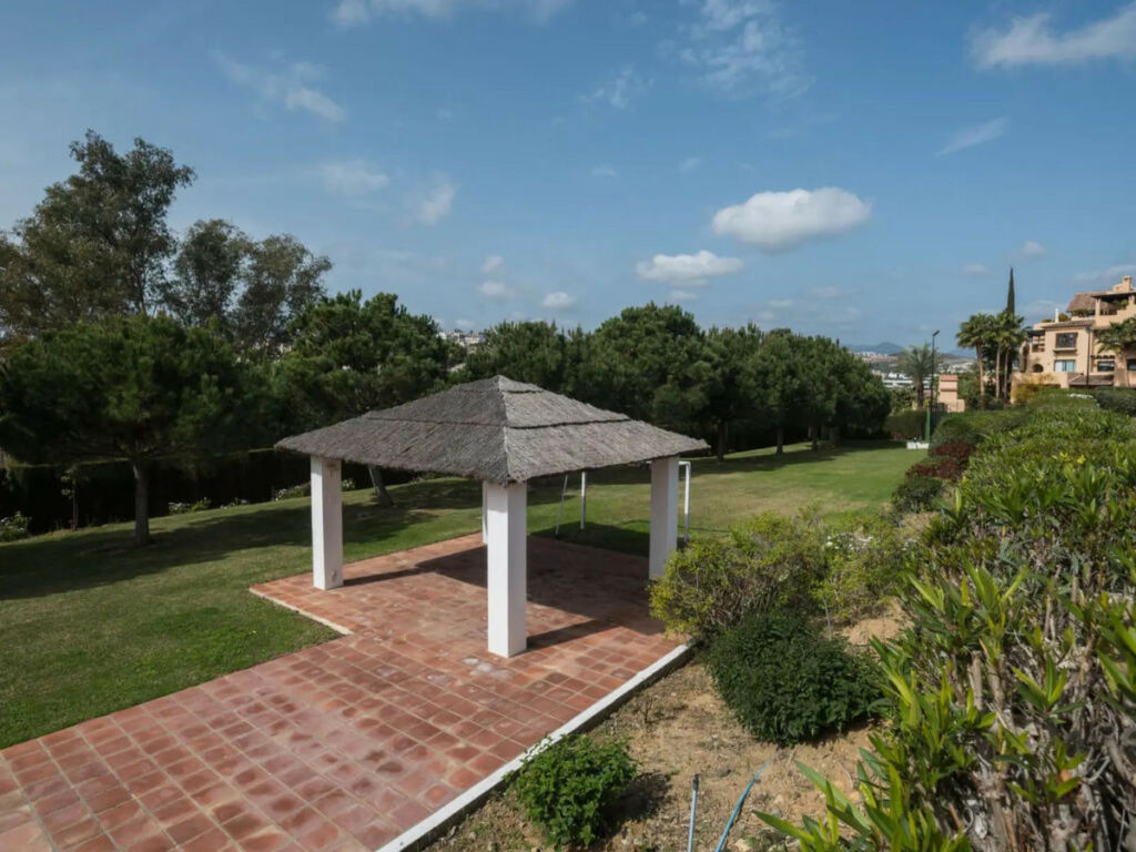 Townhouse Atalaya Málaga - image 22