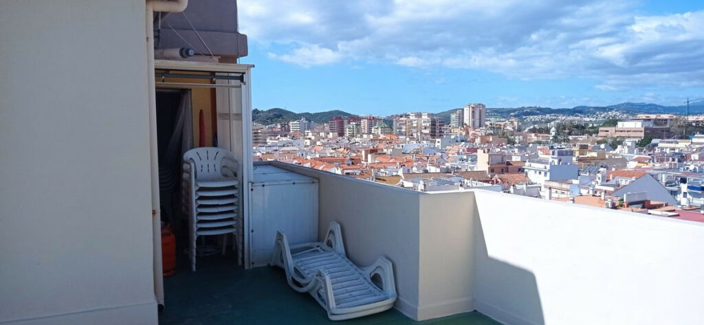 Penthouse Fuengirola Málaga - image 22