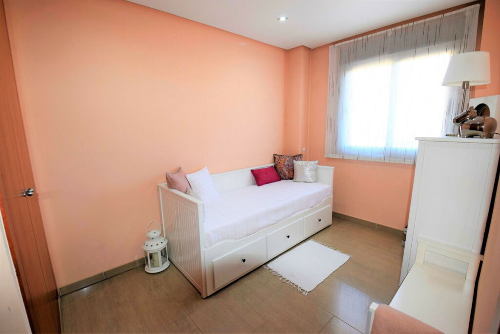 Townhouse Guardamar del Segura Alicante - image 22