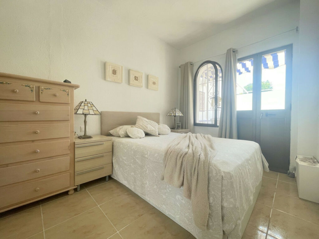Ground Floor Apartment La Duquesa Málaga - image 22