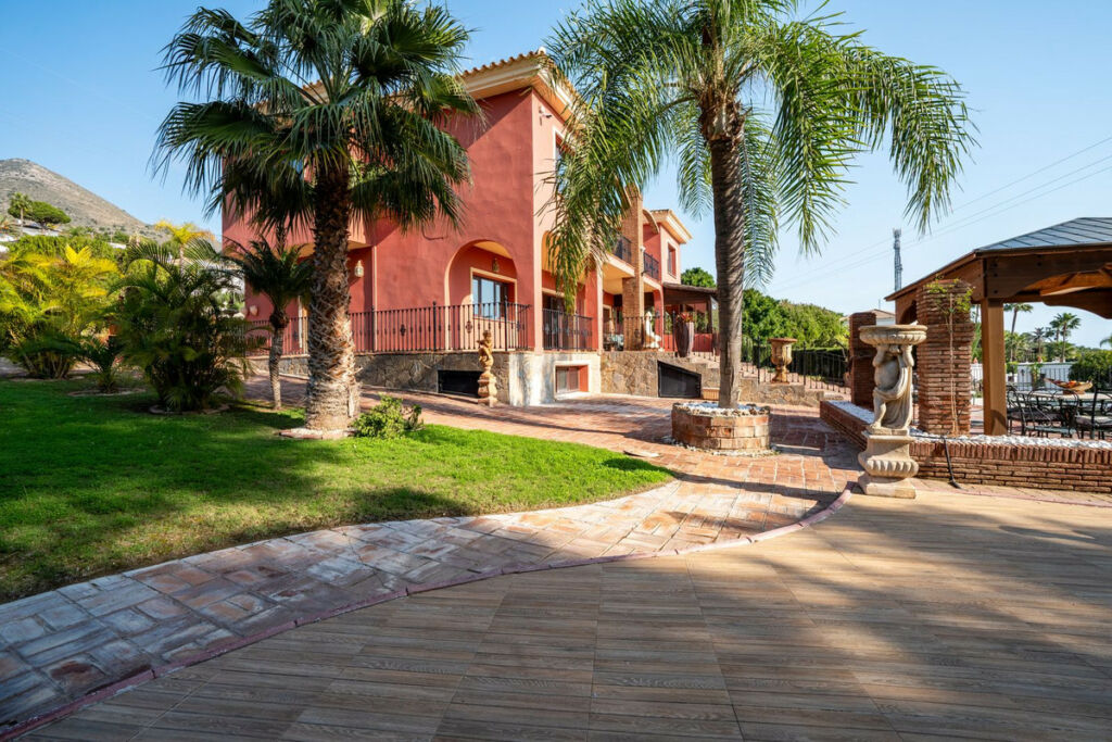 Detached Villa Benalmadena Costa Málaga - image 22