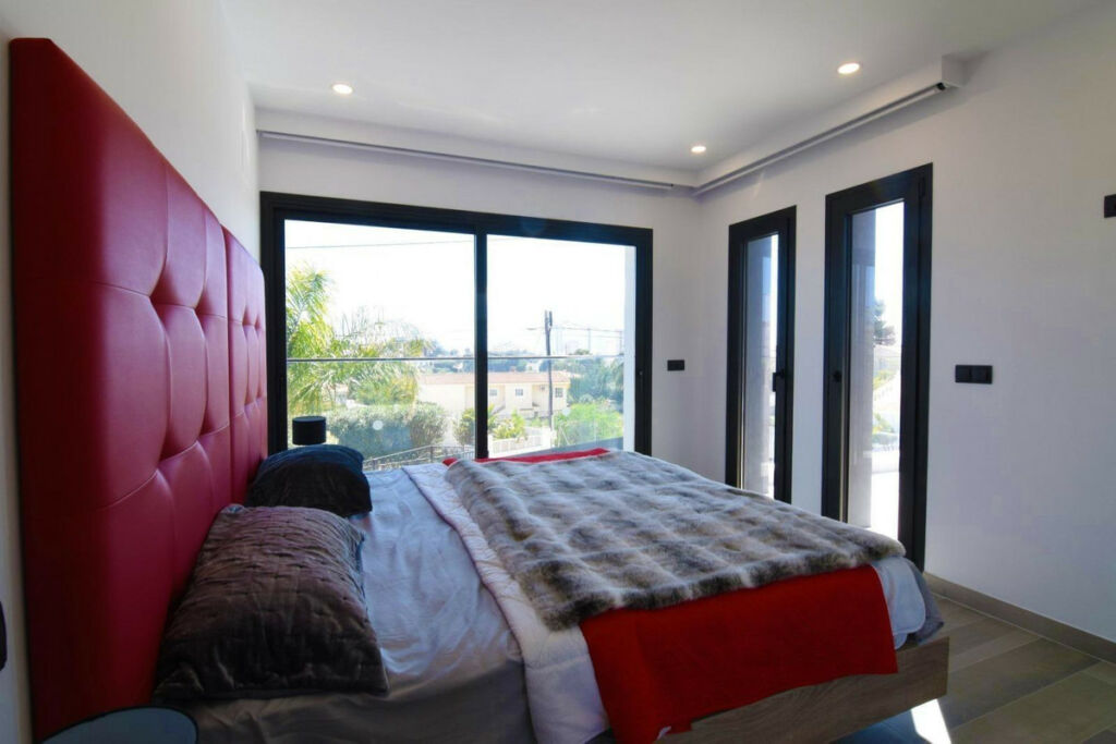 Detached Villa Calpe Alicante - image 22