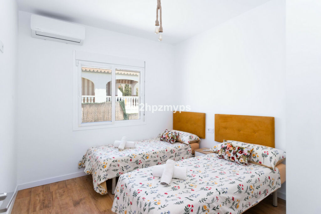 Detached Villa Nerja Málaga - image 22