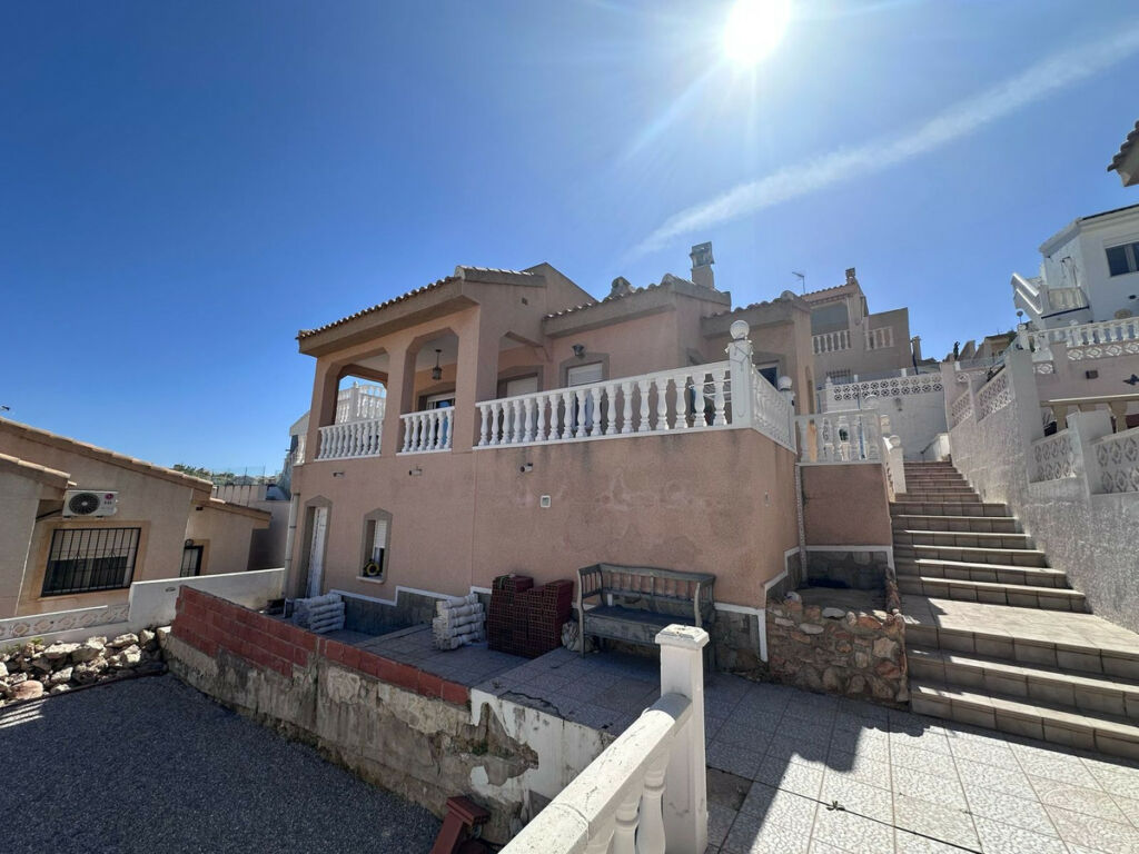 Detached Villa Ciudad Quesada Alicante - image 22
