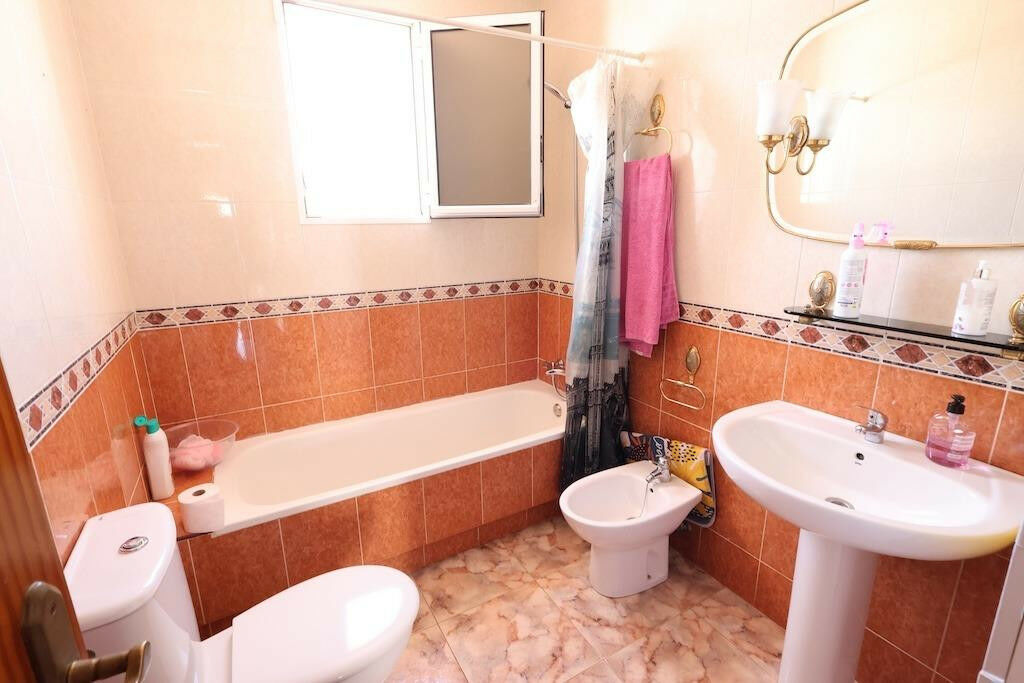 Detached Villa La Zenia Alicante - image 22