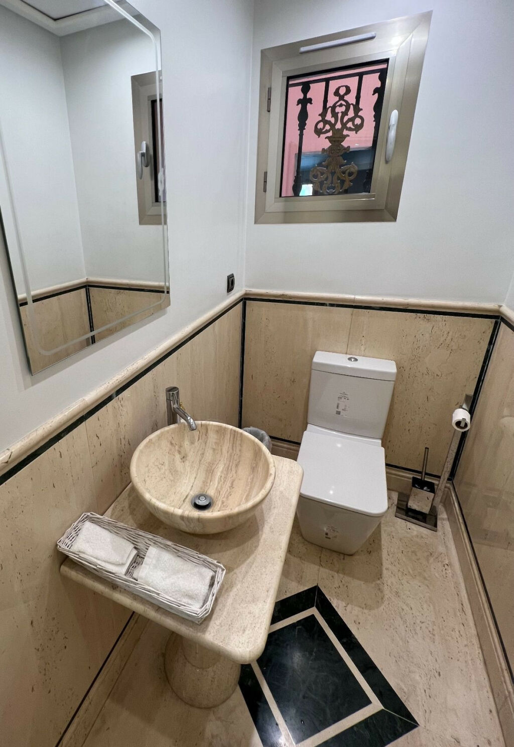 Middle Floor Apartment Puerto Banús Málaga - image 22