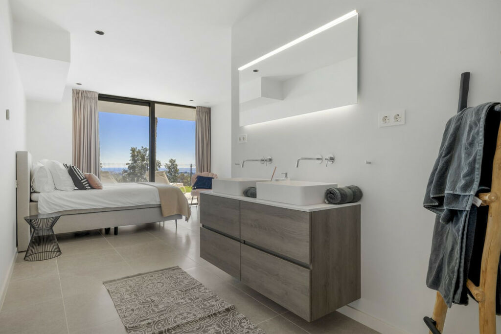 Detached Villa Benahavís Málaga - image 22