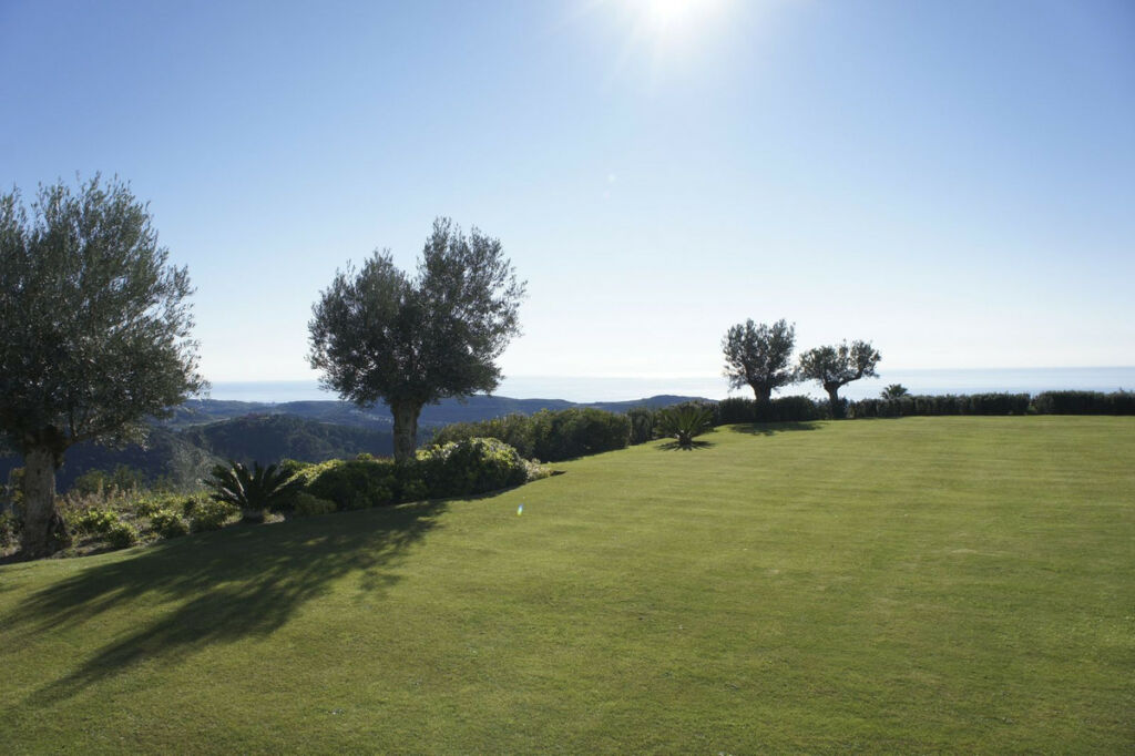 Detached Villa Benahavís Málaga - image 22