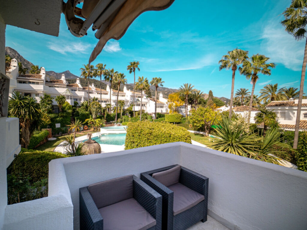 Townhouse Sierra Blanca Málaga - image 22