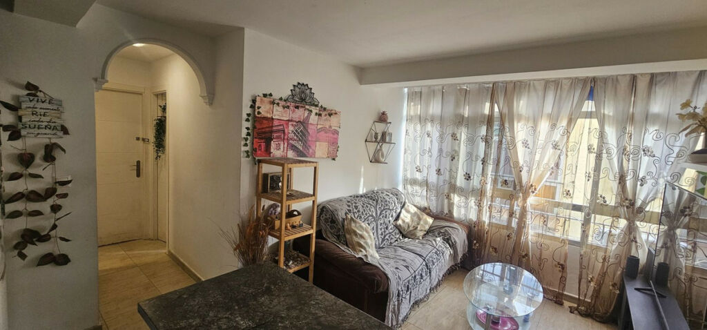 Middle Floor Apartment Fuengirola Málaga - image 19