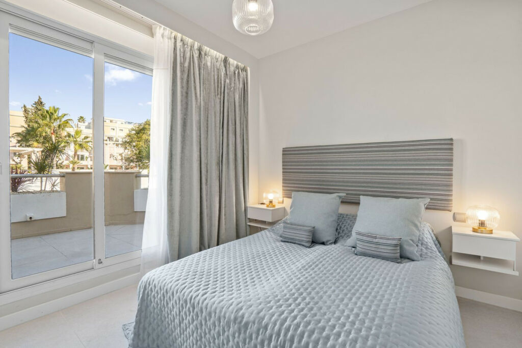 Penthouse Aloha Málaga - image 23