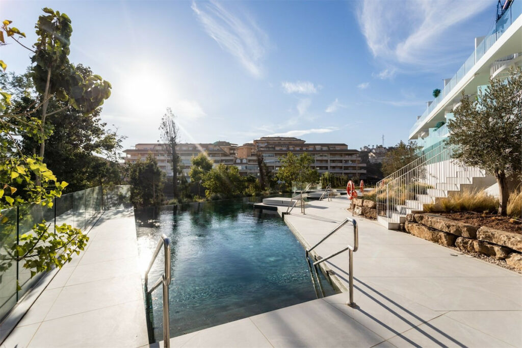 Penthouse Higueron Málaga - image 23