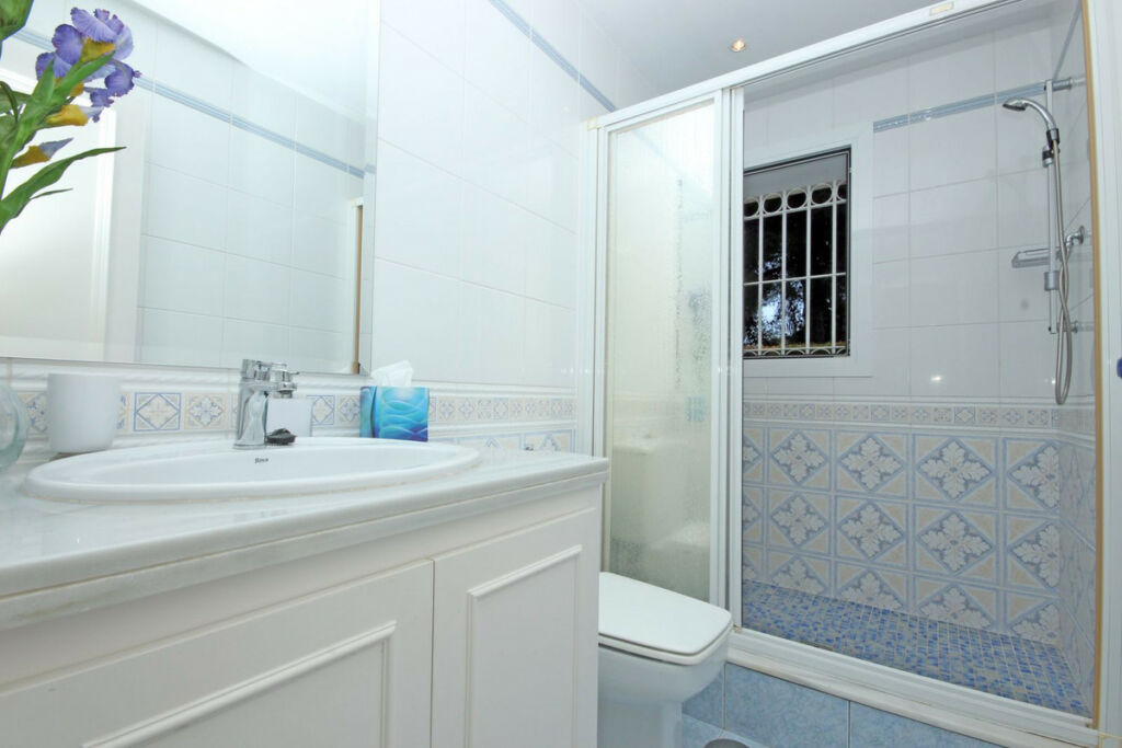 Detached Villa Benahavís Málaga - image 20