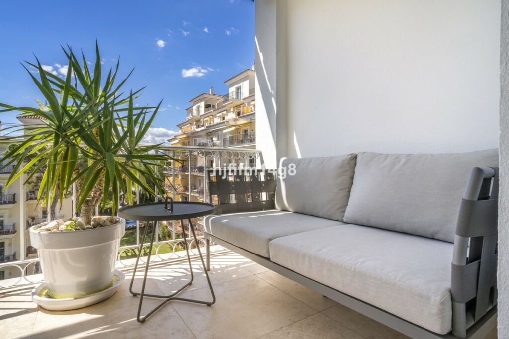 Middle Floor Apartment Puerto Banús Málaga - image 23