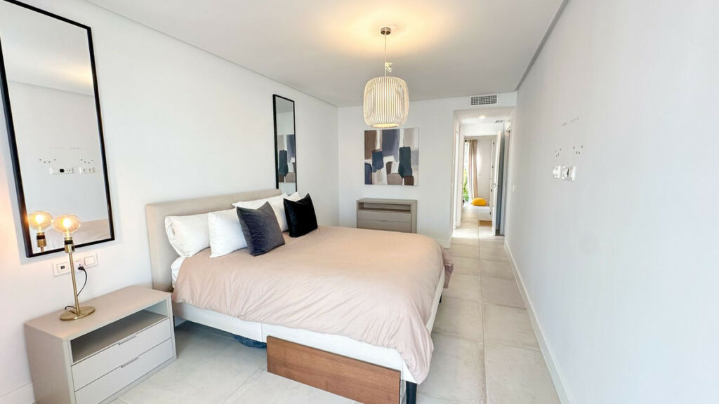 Duplex Cabopino Málaga - image 23