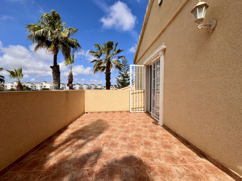 Detached Villa La Zenia Alicante - image 23