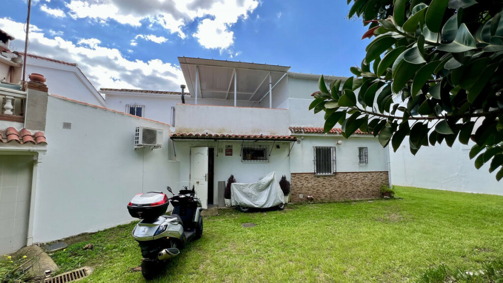 Townhouse Los Barrios Cádiz - image 23