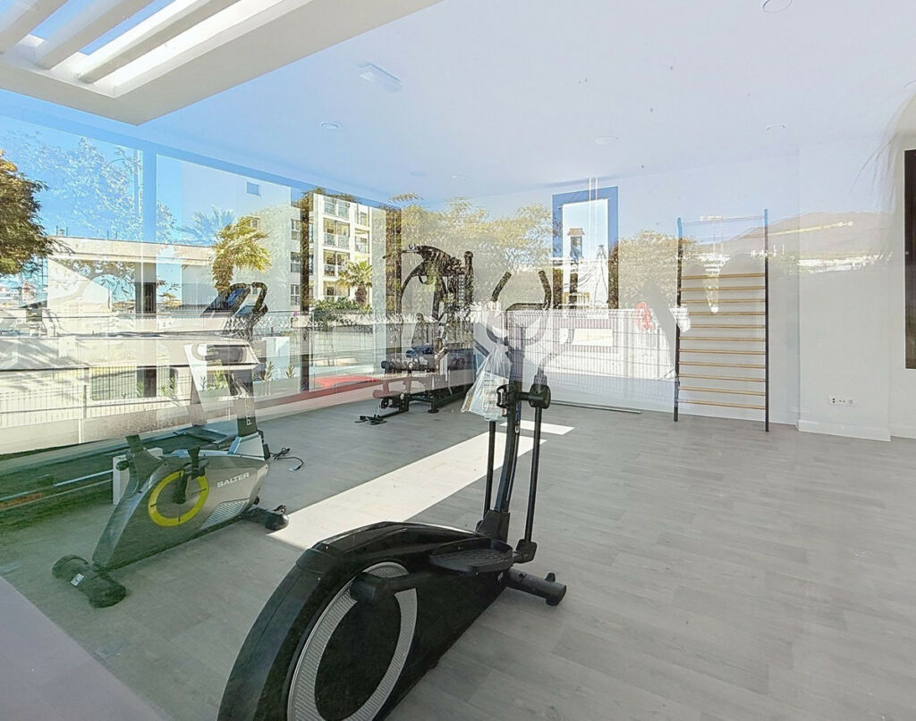Penthouse Estepona Málaga - image 23