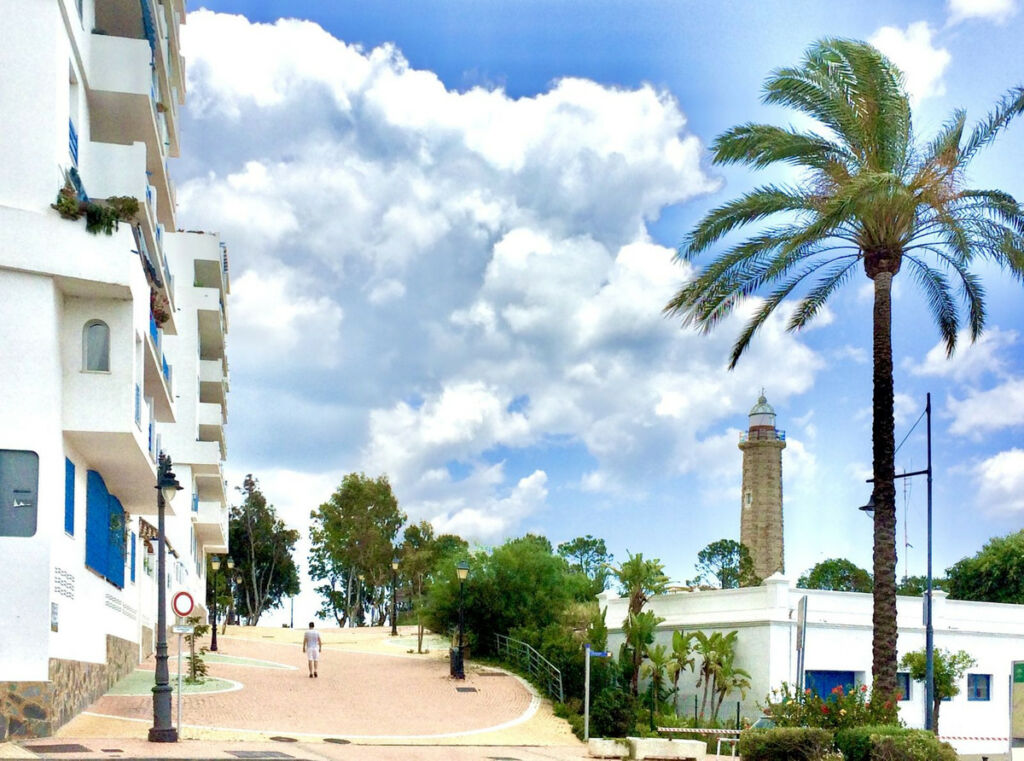Middle Floor Apartment Estepona Málaga - image 24